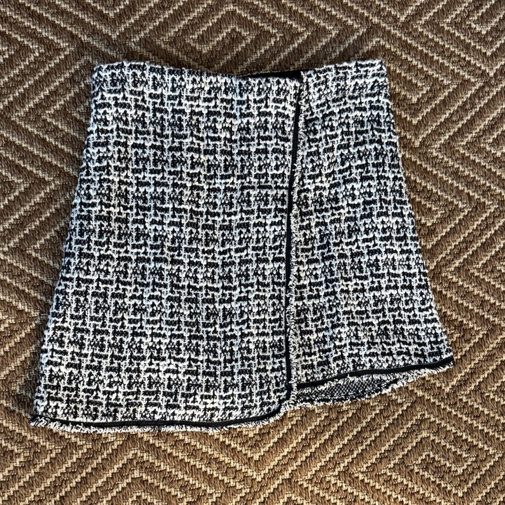 Max Studio Black and White Tweed Skirt